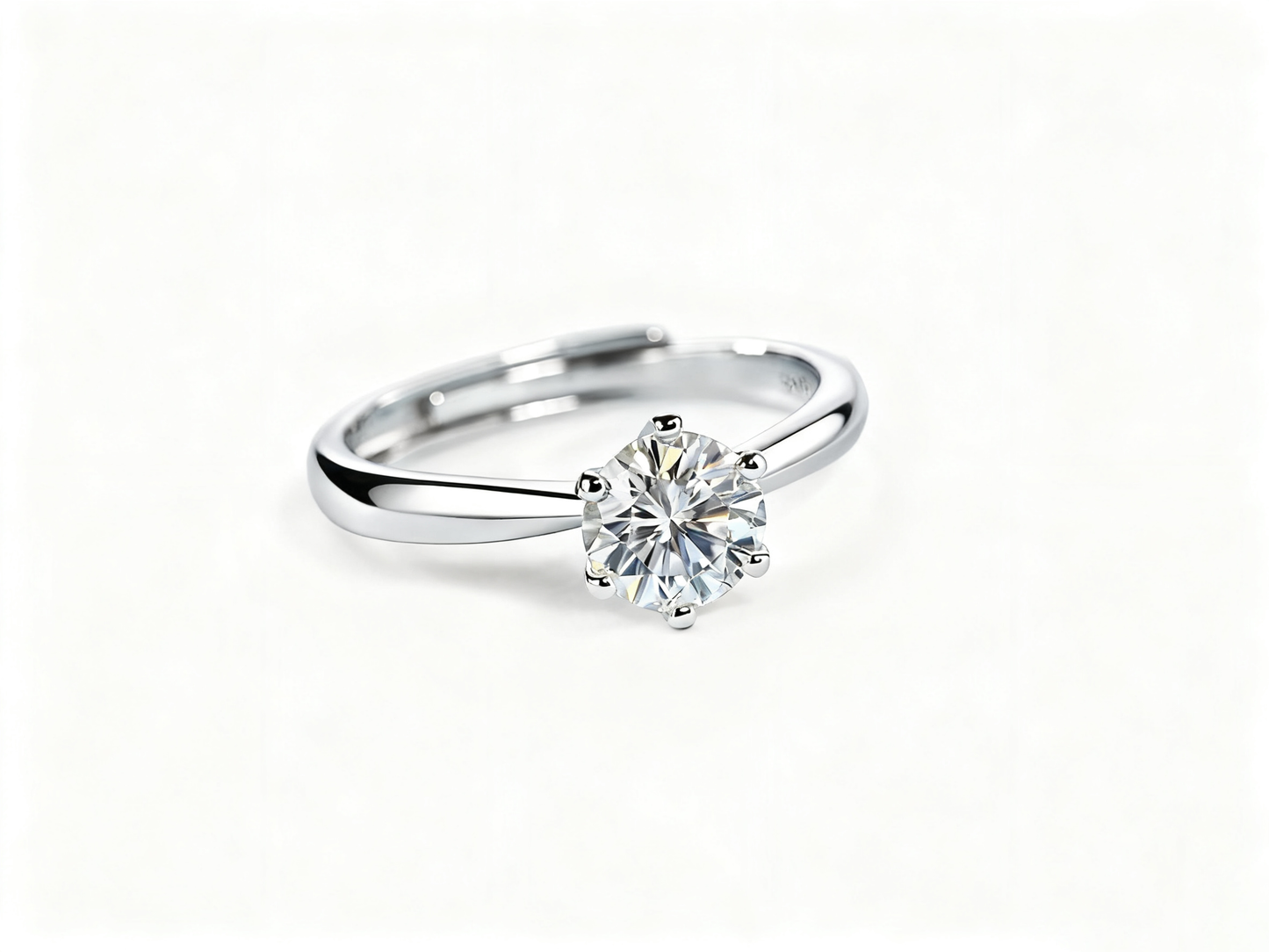 Eternal Glow – Exclusive 1 ct Moissanite Ring