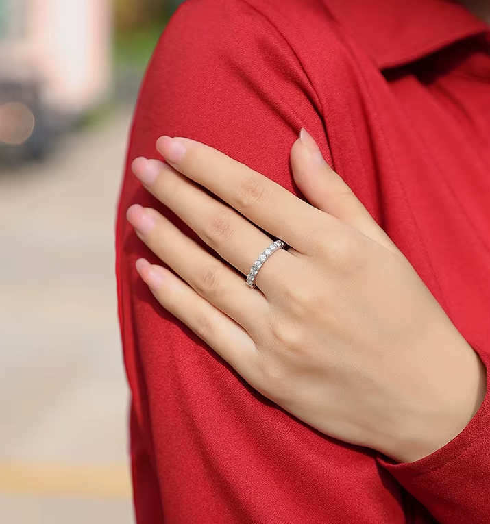 Solitaire Moissanite Ring in 925 Sterling Silver