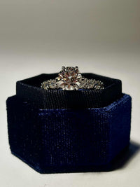 Pierścionek Gwiazda Szafiru – srebro 925 / moissanit i szafir