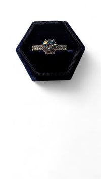 Pierścionek Gwiazda Szafiru – srebro 925 / moissanit i szafir