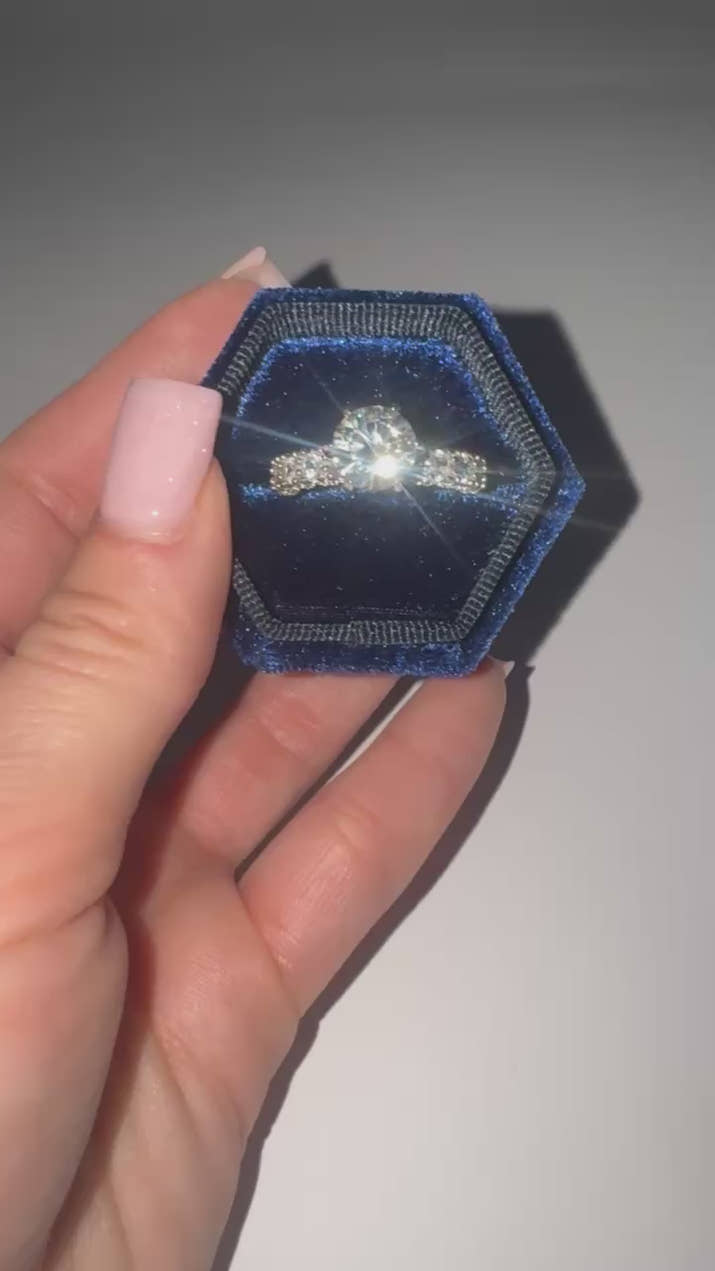 Pierścionek Gwiazda Szafiru – srebro 925 / moissanit i szafir